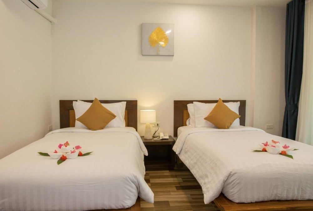 Adarin Beach Resort Deluxe Double or Twin Room 3