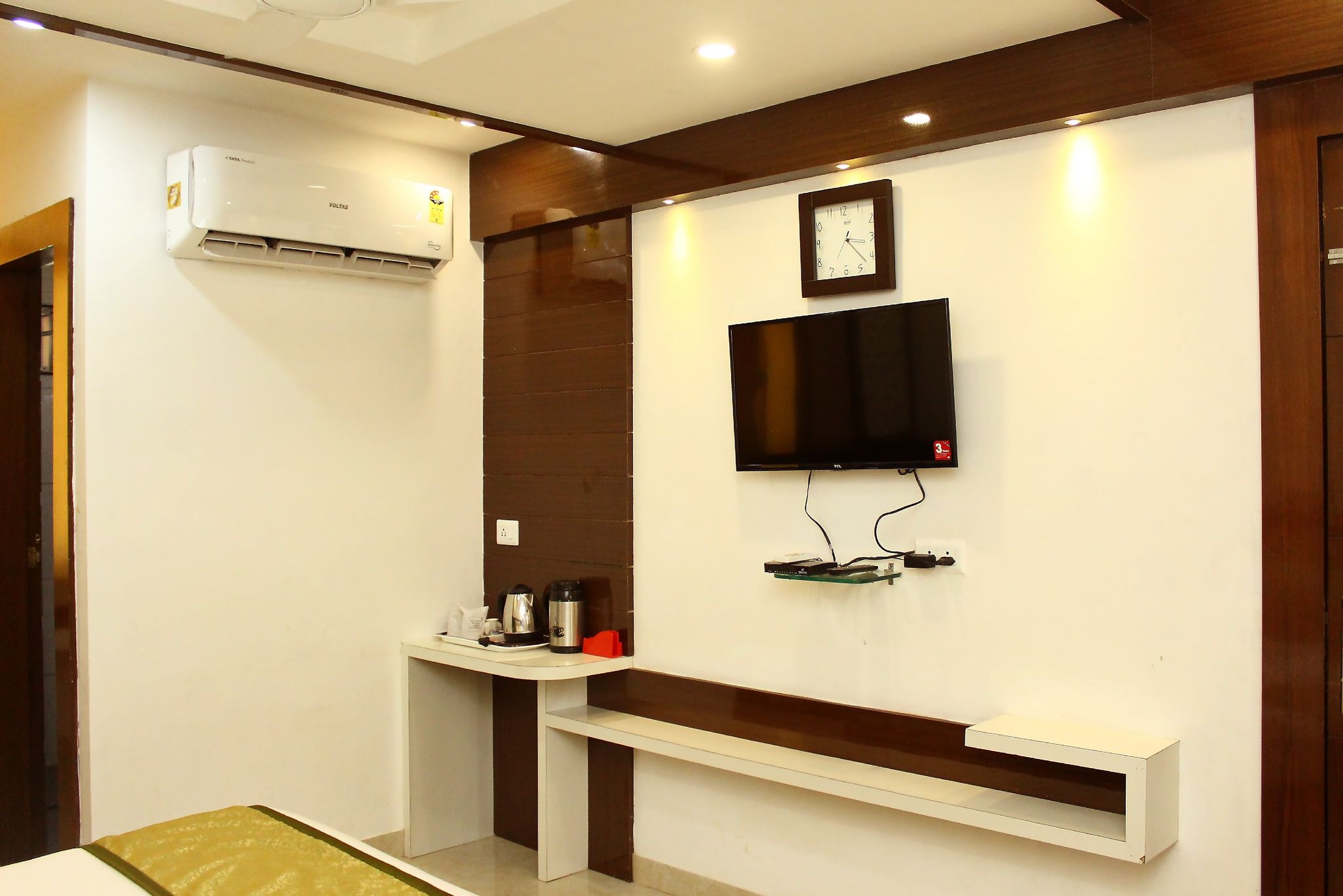 HOTEL SVC INN LUXURY CLASS 31