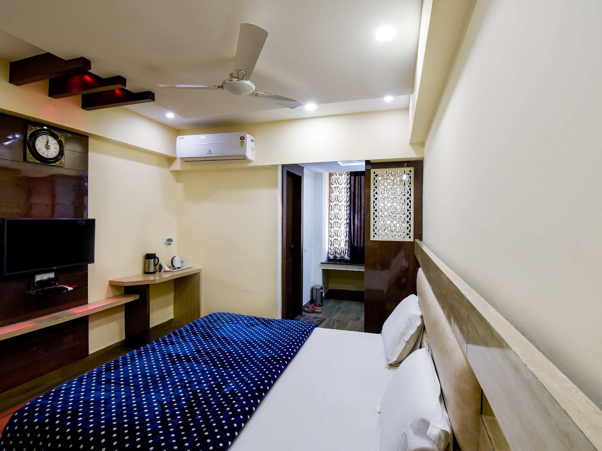 HOTEL SVC INN LUXURY CLASS 5