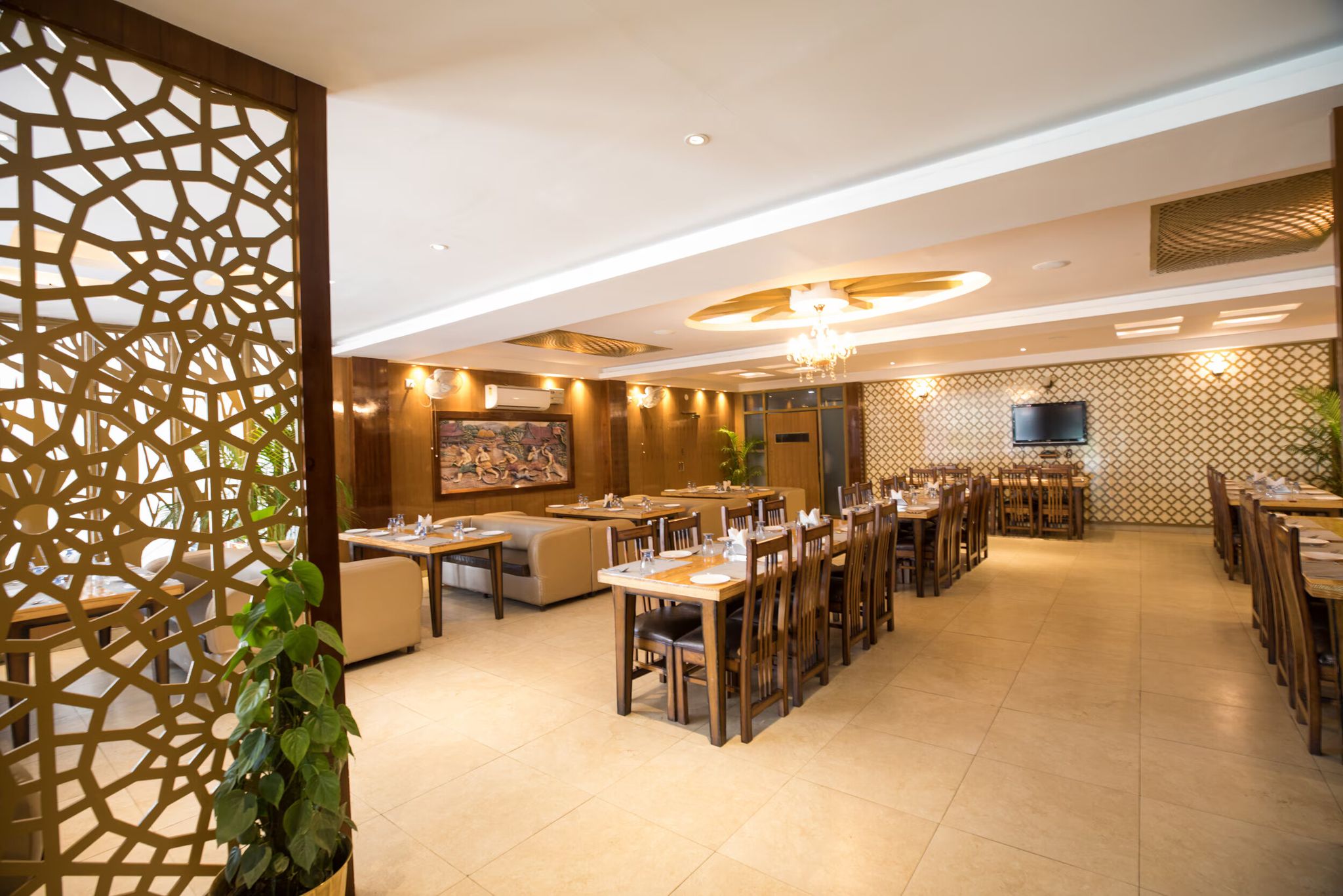 undefined D2M Hotel 5