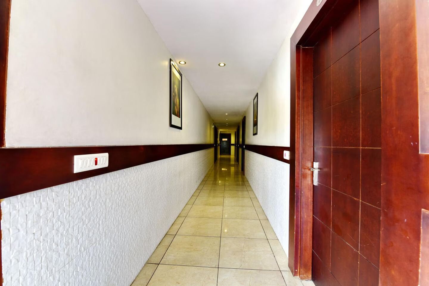 undefined D2M Hotel 4