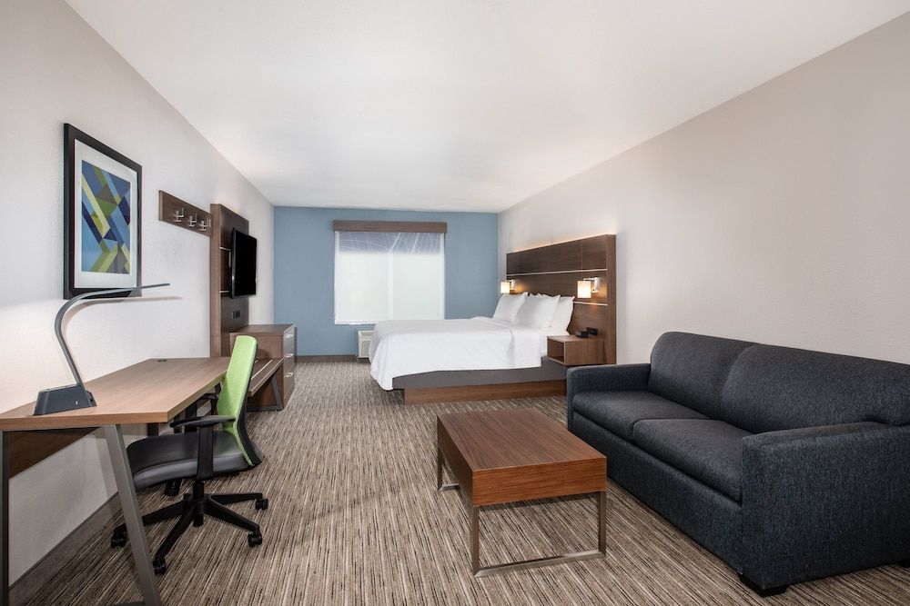 Suite, 1 King Bed (Additional Living Area)
