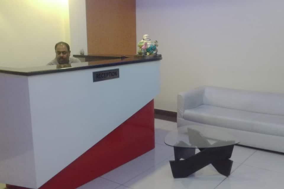 undefined  Hotel Golden Sand 5