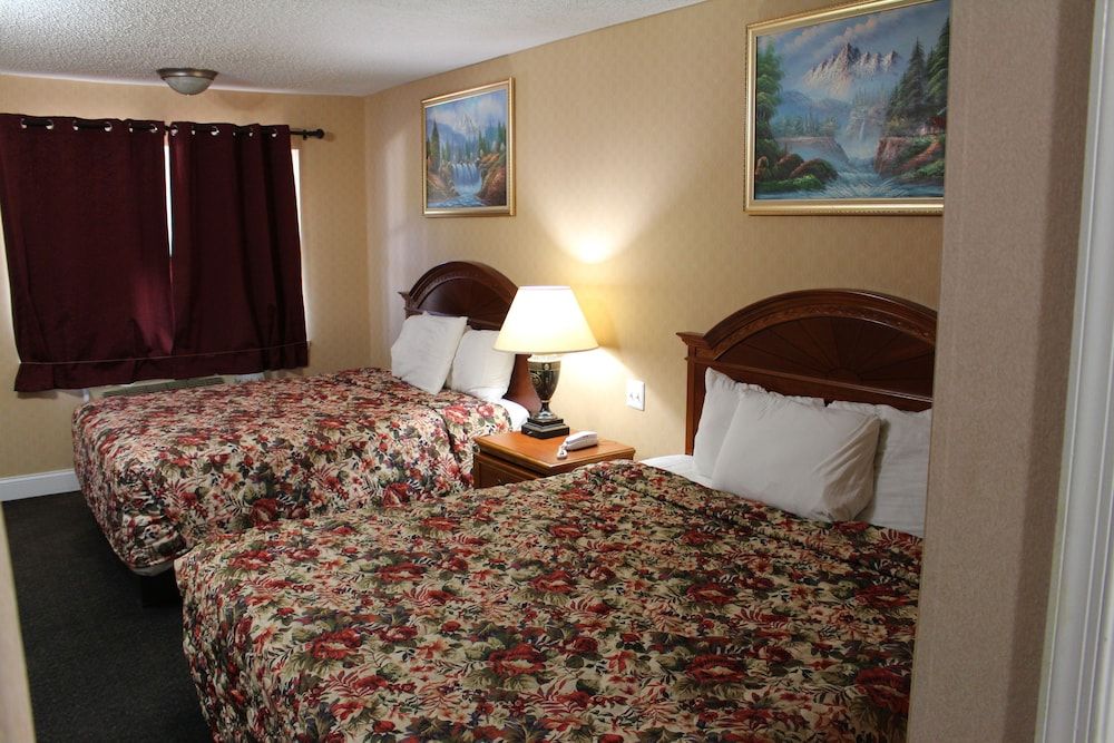 Highlander Motor Inn Atlantic City Deluxe Room, 2 Double Beds, Non Smoking, Refrigerator & Microwave 2