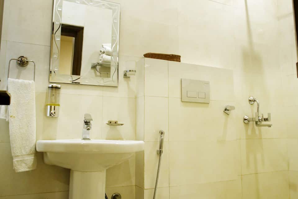 Hotel L'avenir Deluxe Room 4