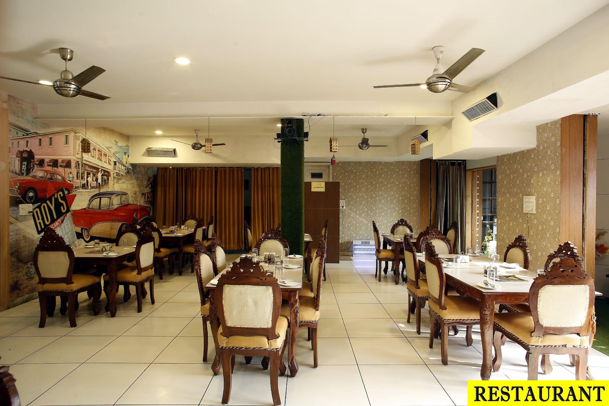 Food & Dining
