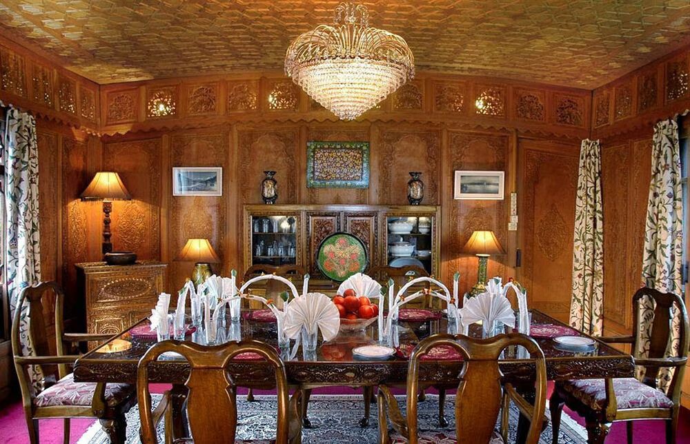 undefined New Sea Palace Houseboat 4