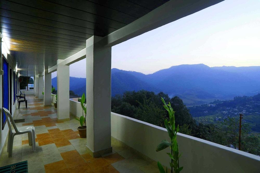 Hotel Kausani Retreat Standard Room 9