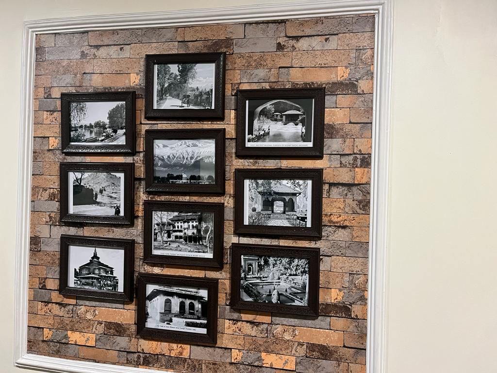 Lee Heritage (Central Heating & Air-conditioning) Deluxe Room Free WiFi 24