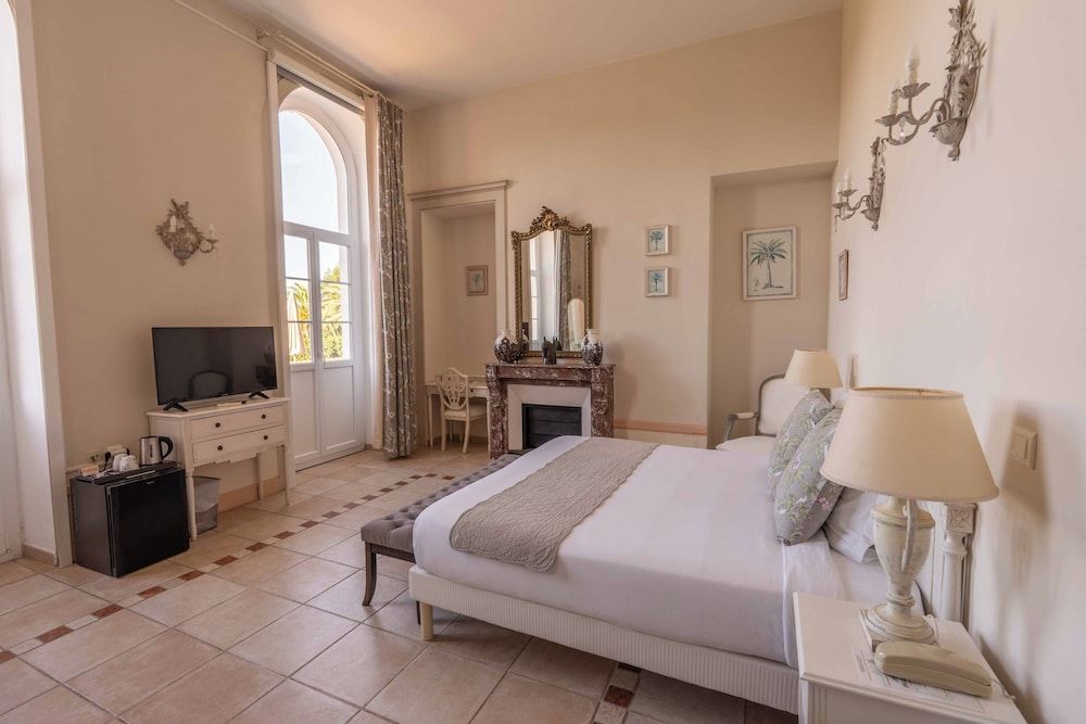 Superior Room with Sea view and/or Pool view