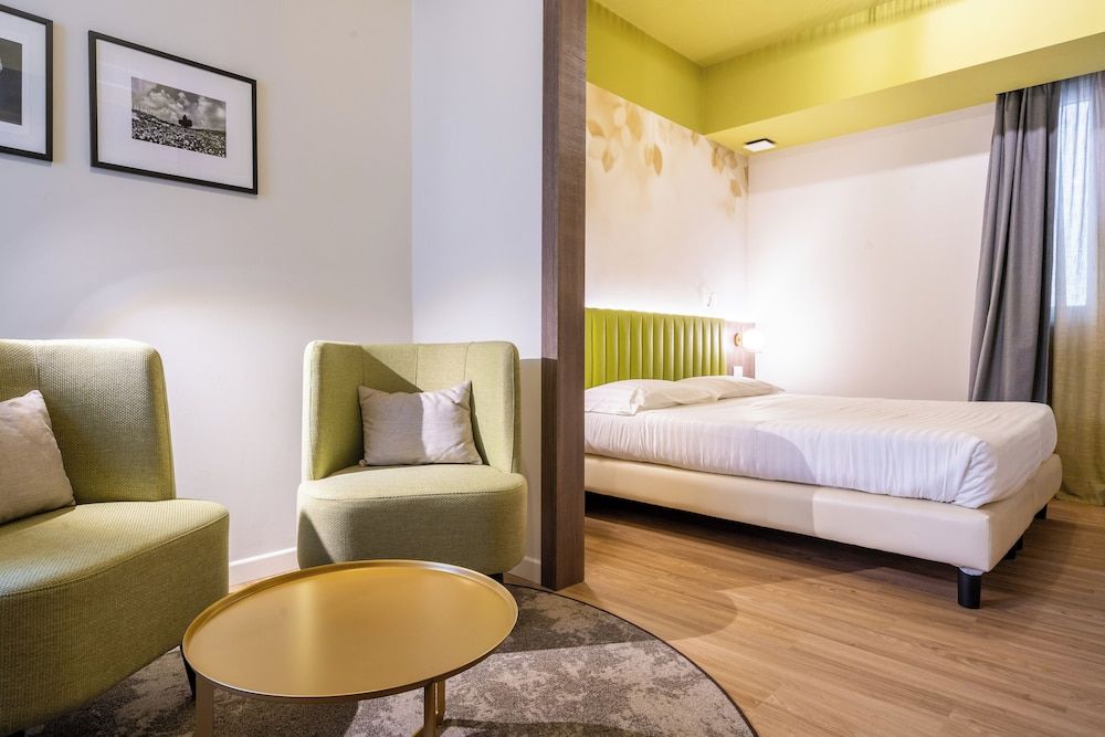Exclusive Room