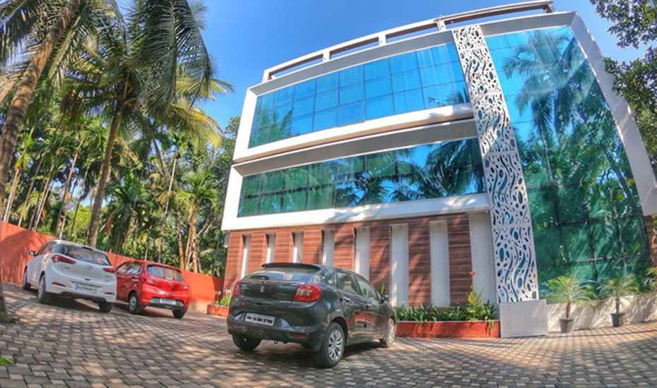 undefined Hotel Silka Inn 7