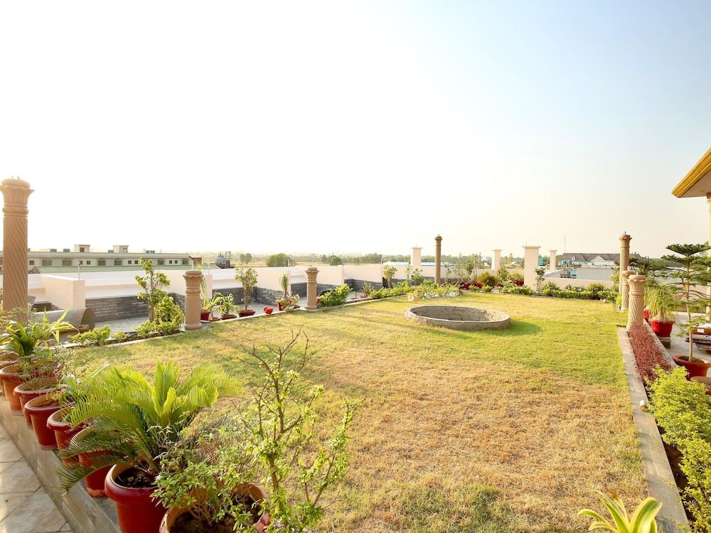 undefined OYO 36262 Armaan Resort 2