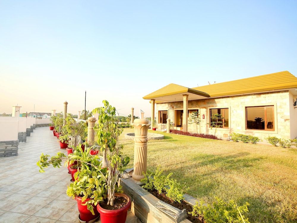 undefined OYO 36262 Armaan Resort 4