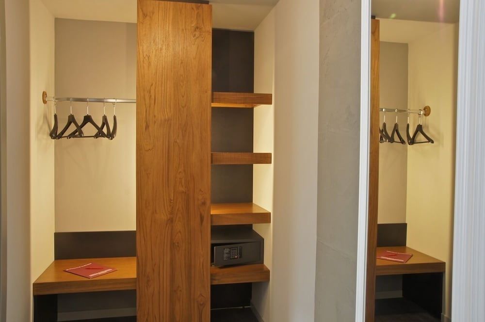 Admiral Park Hotel Junior Suite, 1 King Bed 3