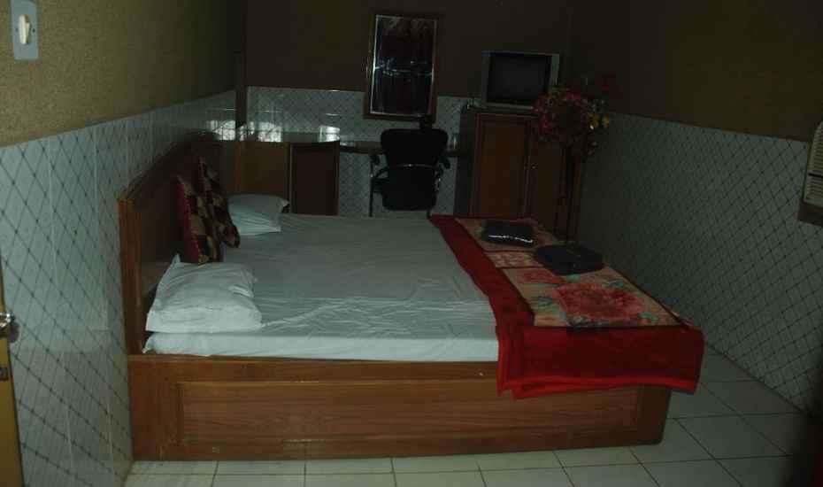 undefined Hotel Maya 7