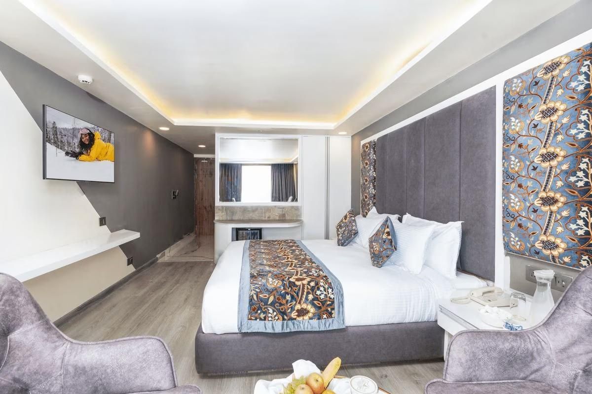 undefined Hilltop Gulmarg 5