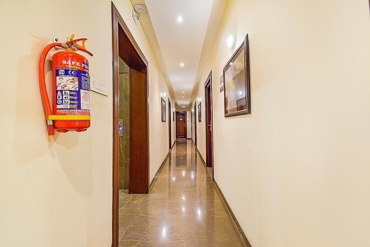 undefined FabHotel Eco Stay - Fully Vaccinated Staff 3