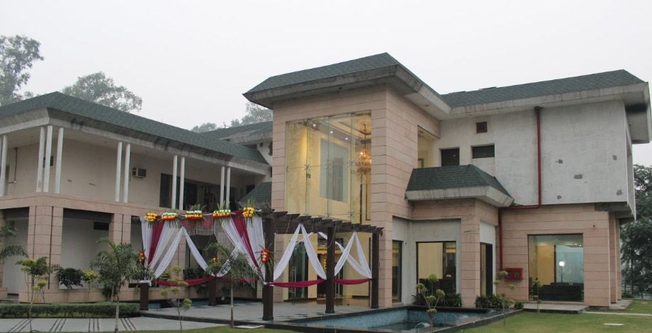 Queens Flower Resort