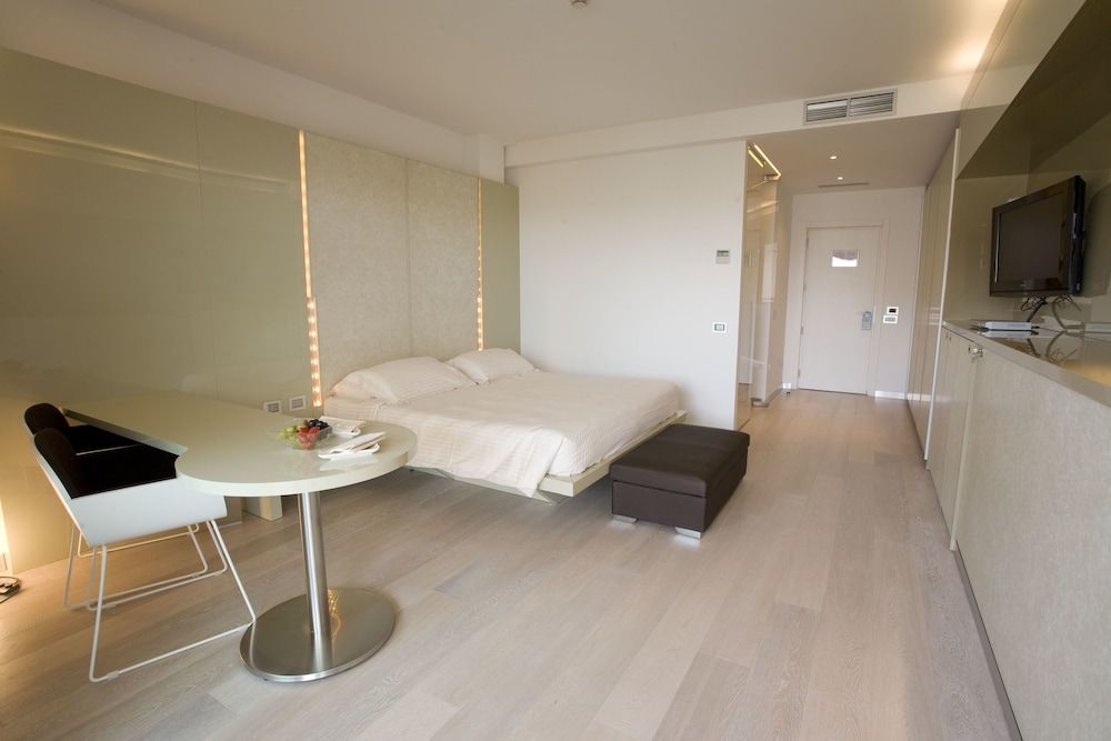 Hotel Premier & Suites Superior Double Room, Terrace, Garden Area 6