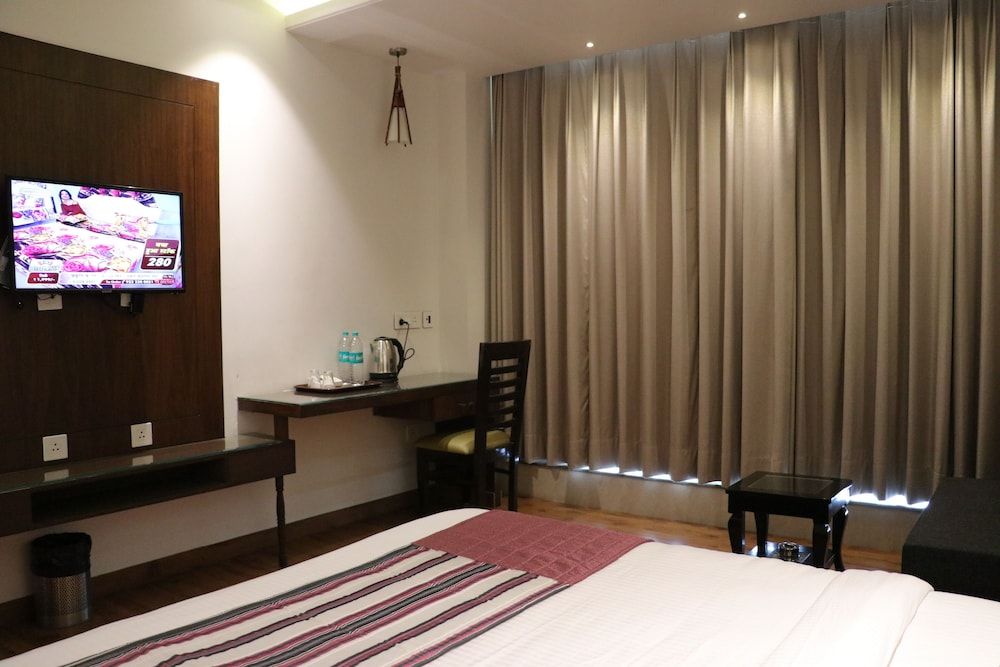 Executive AC Rooms
