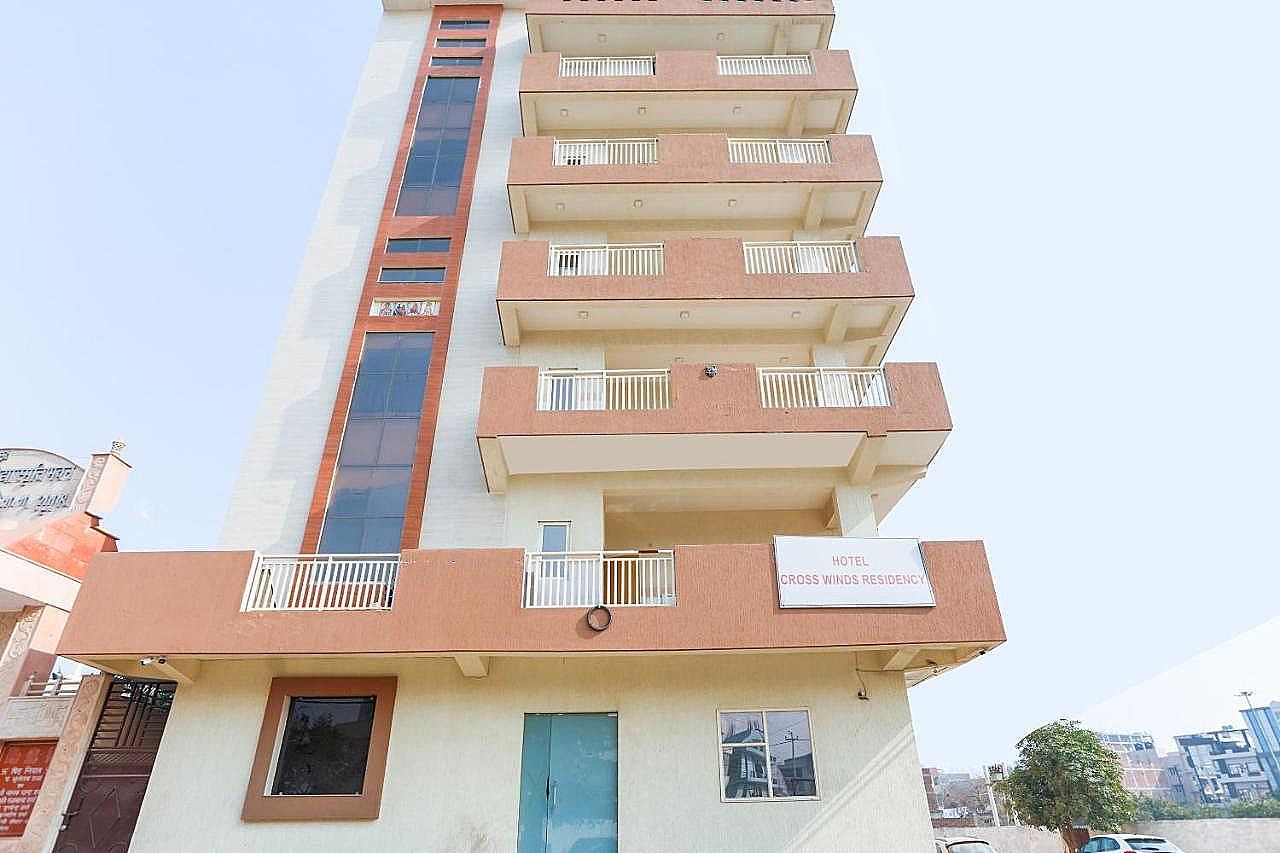 undefined OYO 28629 Crosswind Gold