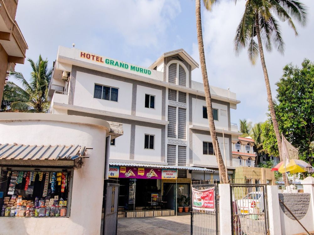 Hotel Grand Murud