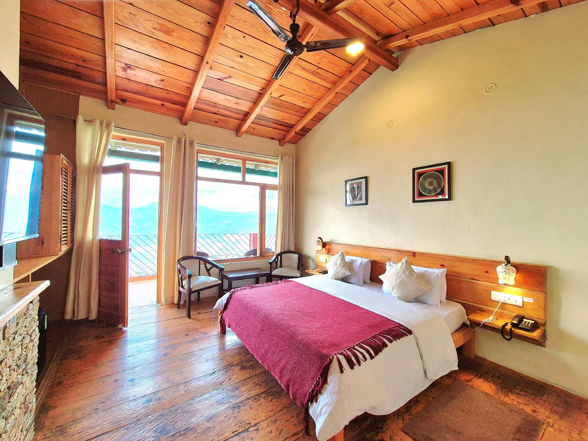 Superior Room with Balcony