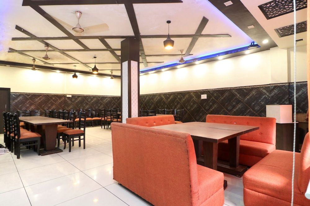 undefined OYO 37860 Hotel Batra 3