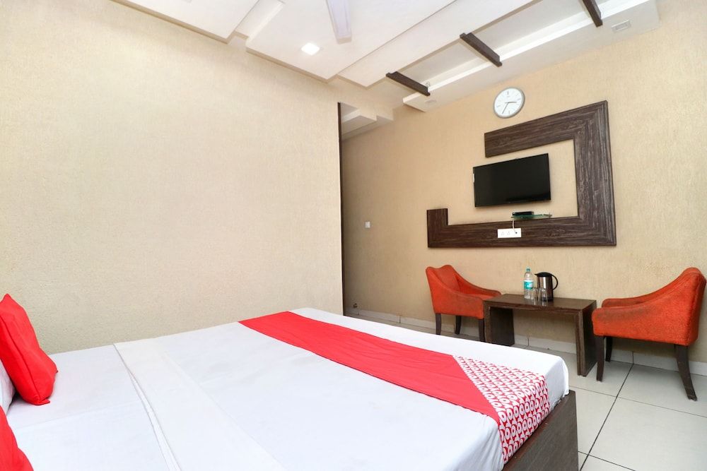 undefined OYO 37860 Hotel Batra 8