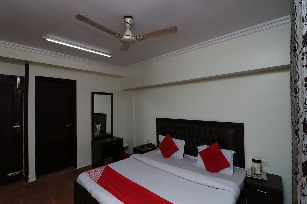 OYO 29660 Hotel Vardhman Classic Double Room 2