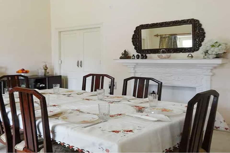 Food & Dining