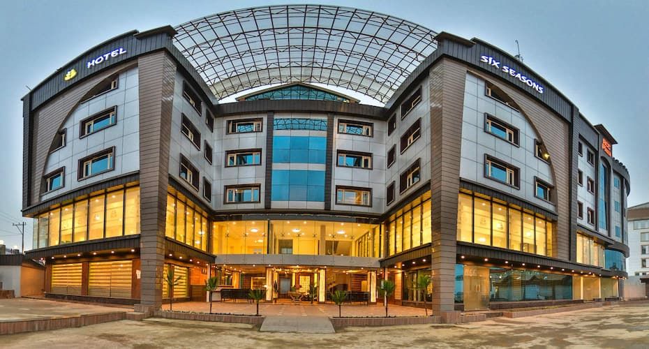 undefined Hotel Six Seasons