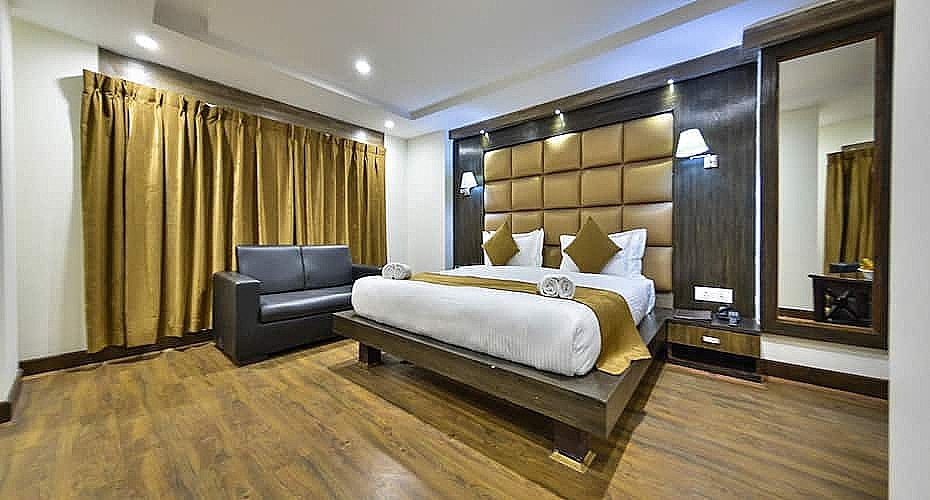 undefined Hotel Six Seasons 5