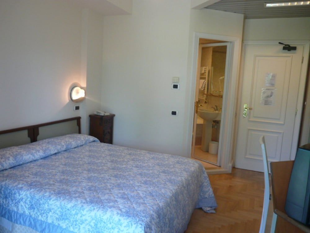 Classic Double or Twin Room