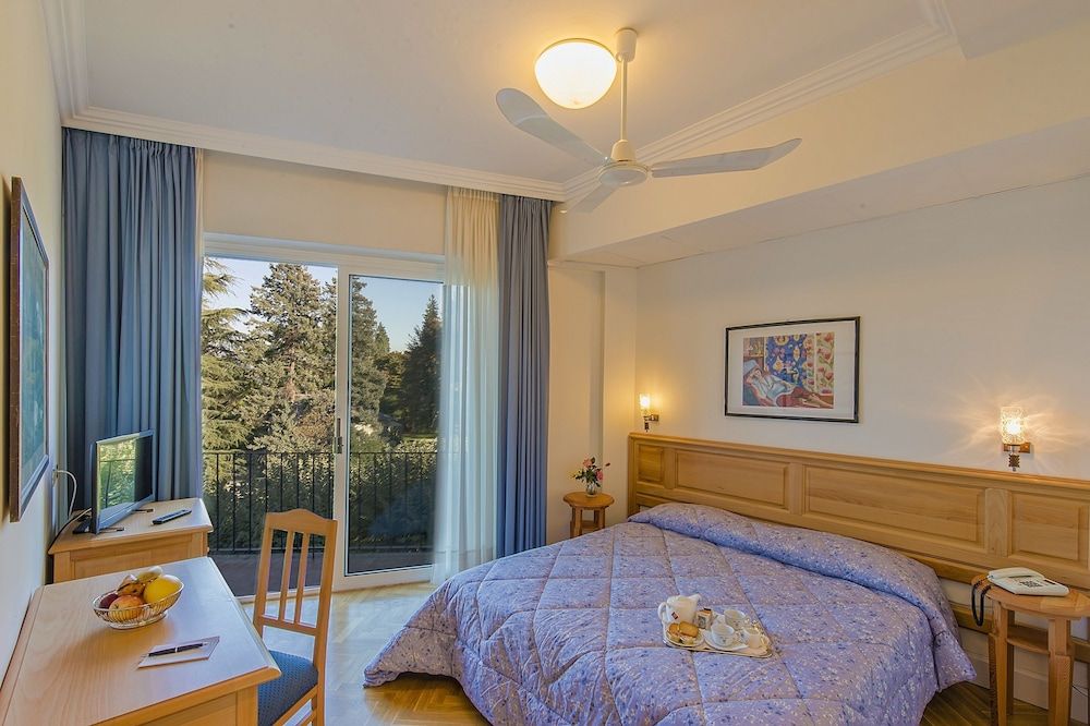 Comfort Double or Twin Room