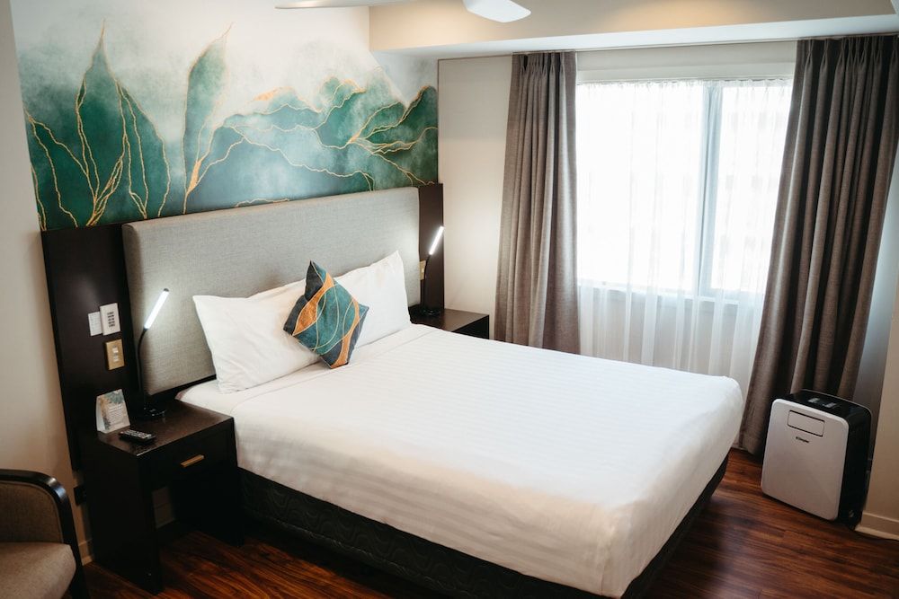 Auckland City Hotel Standard Room, 1 Queen Bed