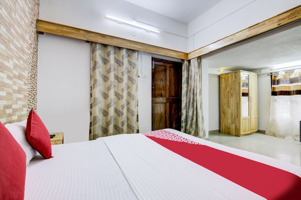 OYO 12070 Sai Page 3 Resort Double or Twin Room 10