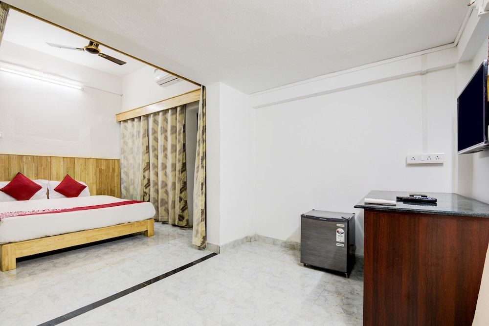 OYO 12070 Sai Page 3 Resort Double or Twin Room 9
