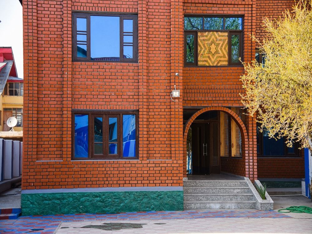 undefined OYO 12850 The Nest 2