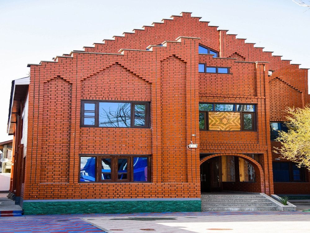 undefined OYO 12850 The Nest 3