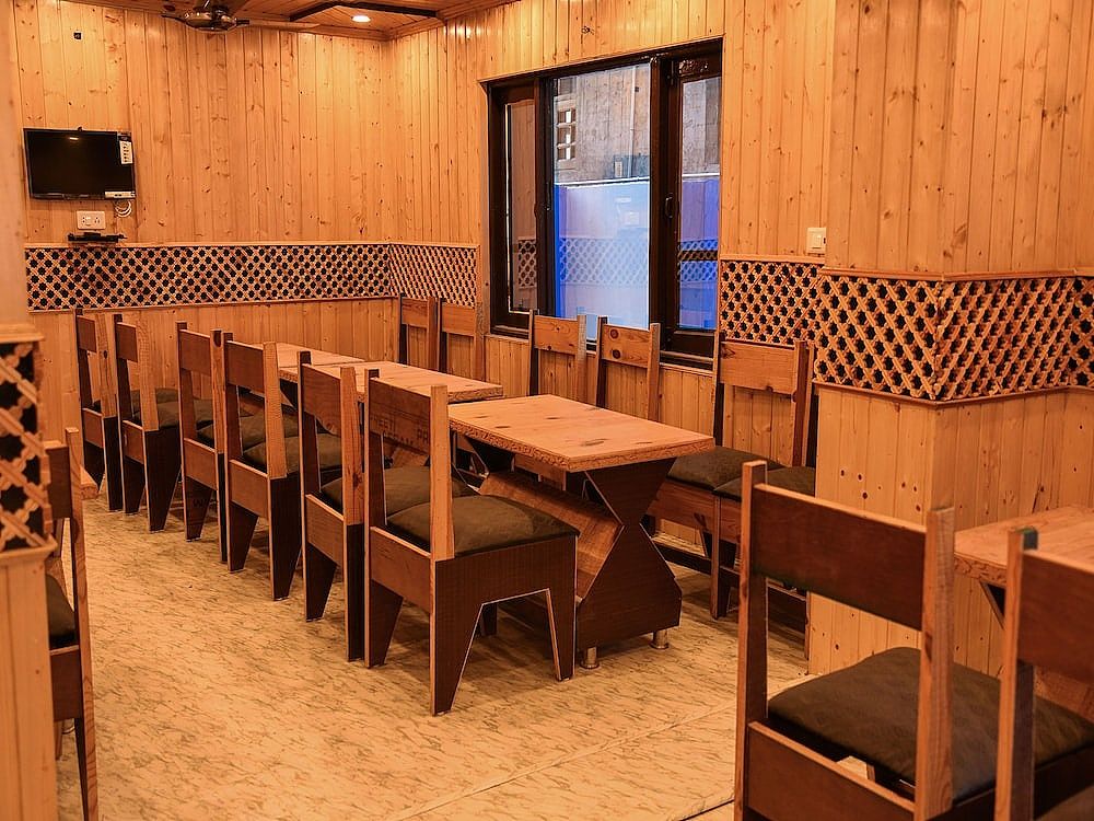 undefined OYO 12850 The Nest 9