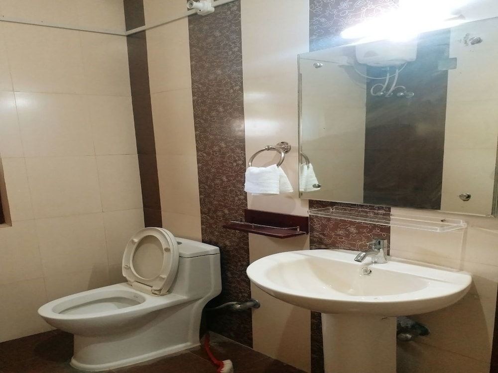 OYO 12812 Four Seasons Villa Double or Twin Room 27