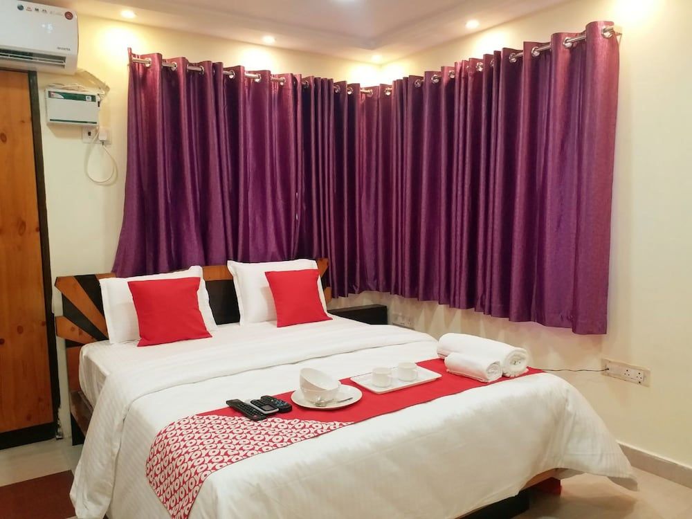 OYO 12812 Four Seasons Villa Double or Twin Room 15