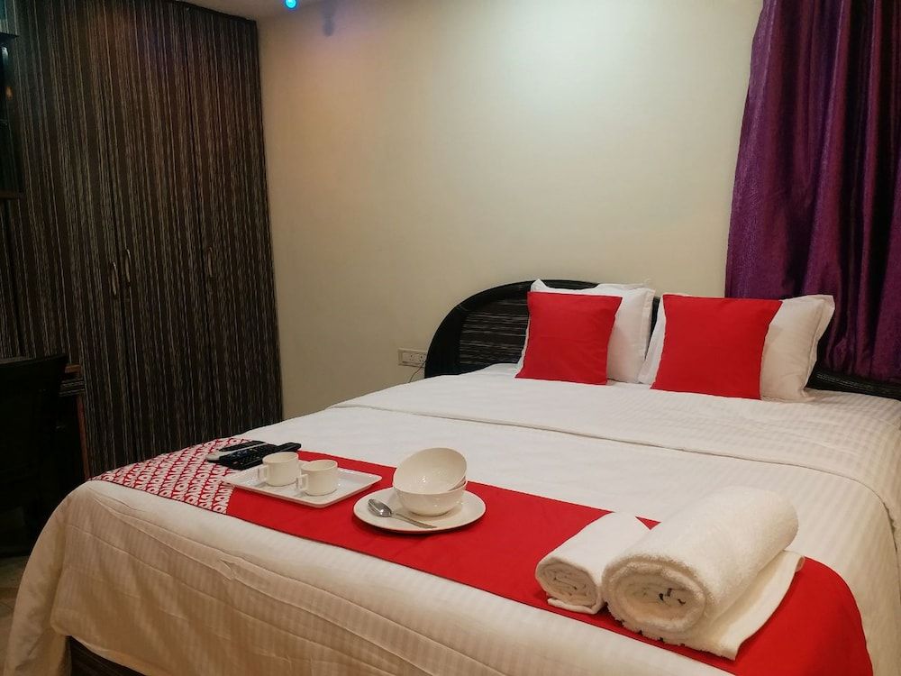 OYO 12812 Four Seasons Villa Double or Twin Room 14