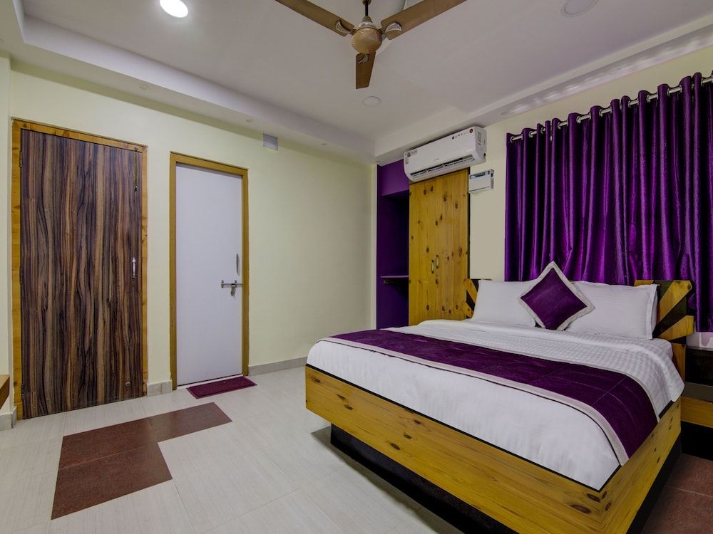 OYO 12812 Four Seasons Villa Double or Twin Room 21