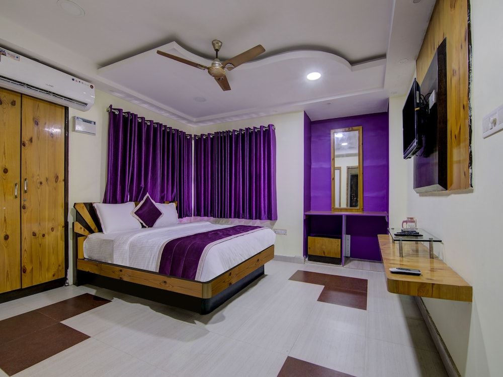 OYO 12812 Four Seasons Villa Double or Twin Room 19