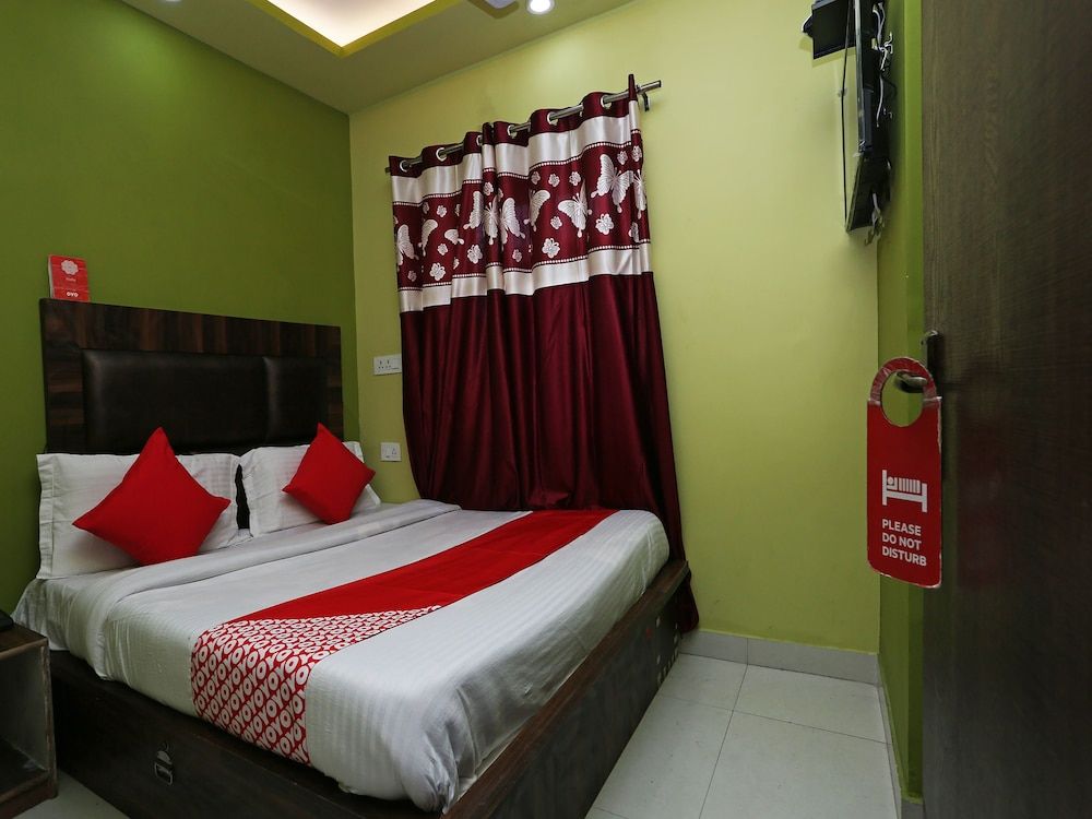 OYO 27700 The Better Inn Double or Twin Room 7