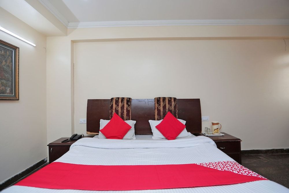 OYO 29807 Hotel The City Heart Deluxe Double or Twin Room 6