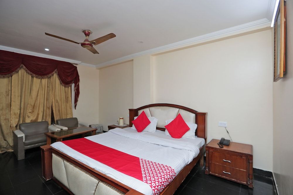 OYO 29807 Hotel The City Heart Double or Twin Room 2